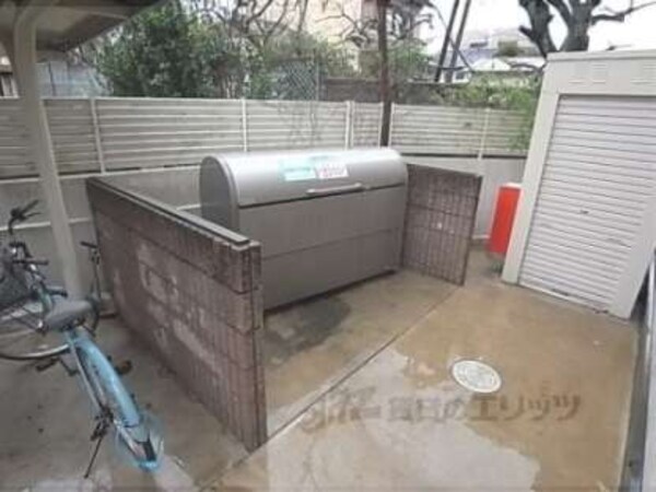 ゴミ置き場