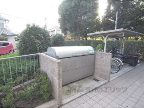ゴミ置き場