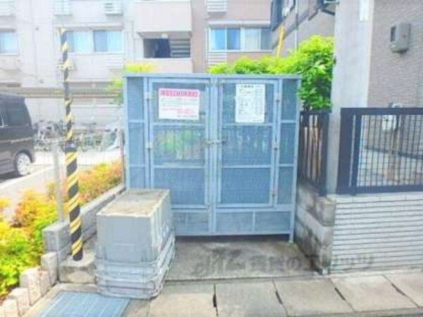 ゴミ置き場