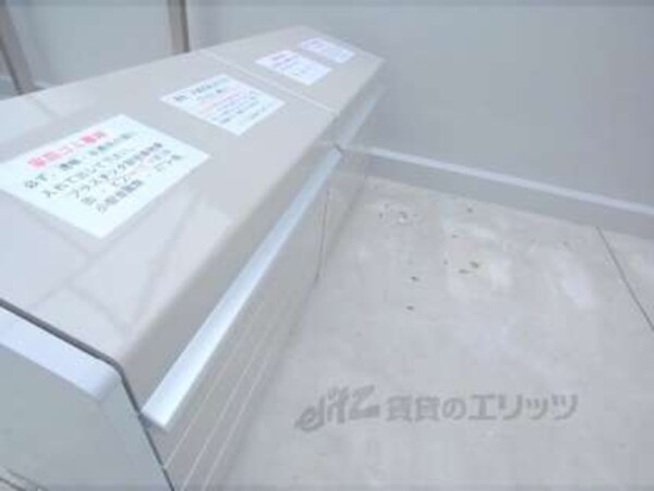 ダストボックス