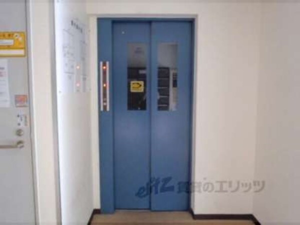 エレベーター