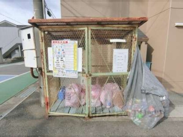 ゴミ置き場