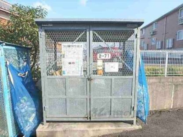 ゴミ置き場