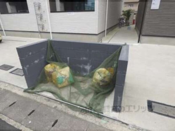 ゴミ置き場