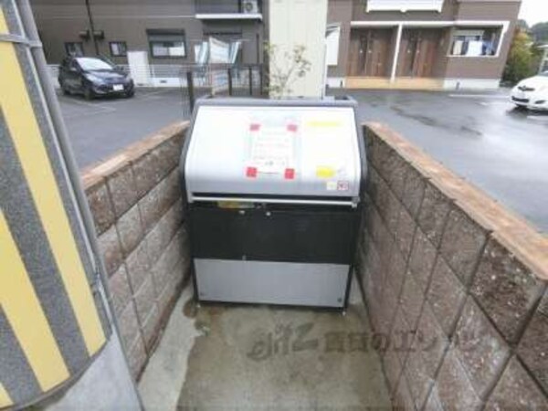ゴミ置き場