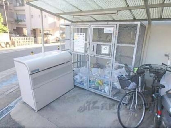 ゴミ置き場