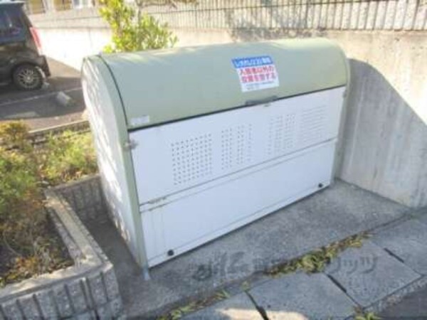 ゴミ置き場