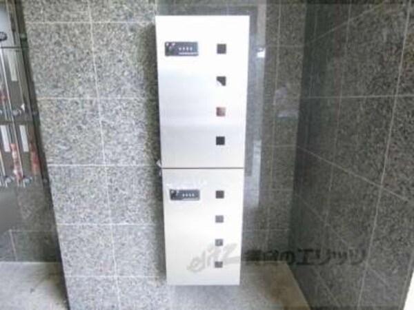 宅配ボックス