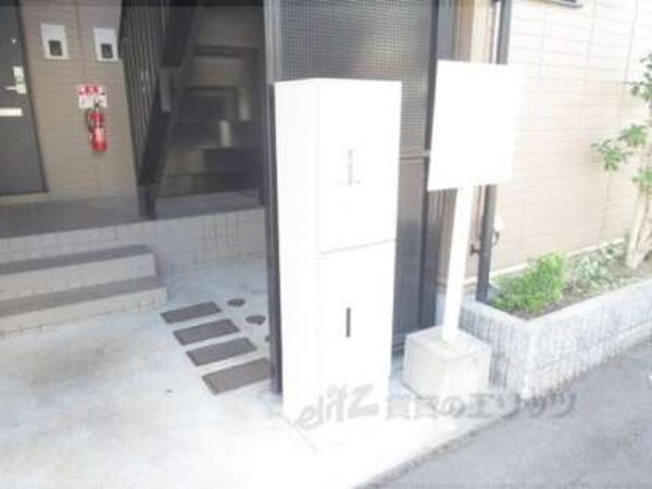 宅配ボックス