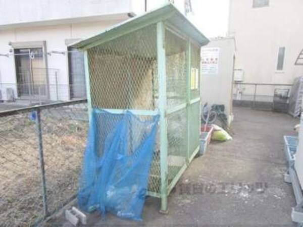 ゴミ置き場