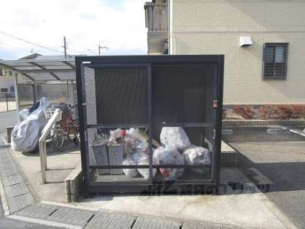 ゴミ置き場