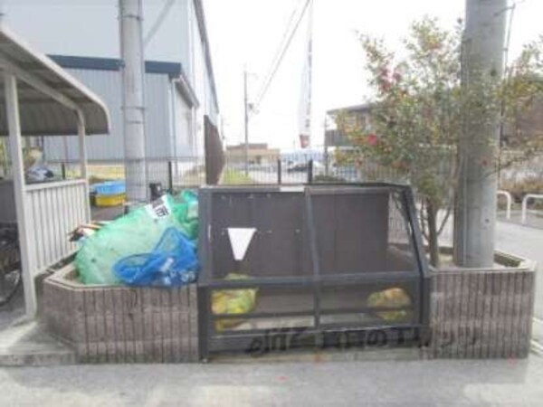 ゴミ置き場