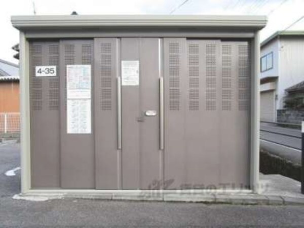ゴミ置き場