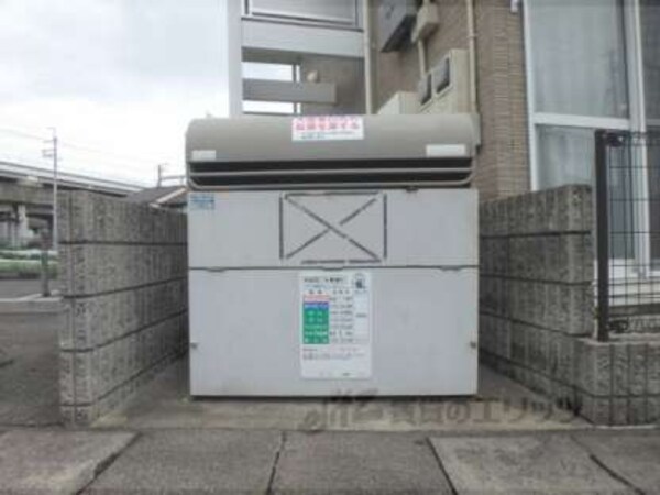 ゴミ置き場