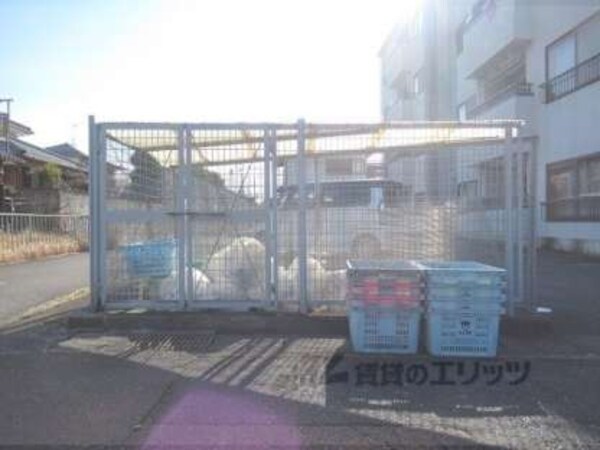 ゴミ置き場