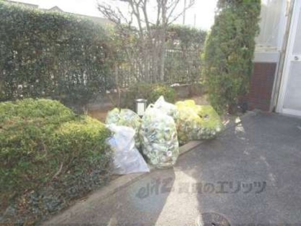 ゴミ置き場