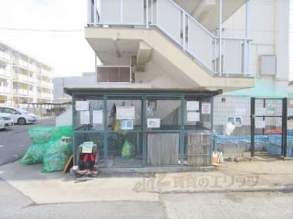 ゴミ置き場