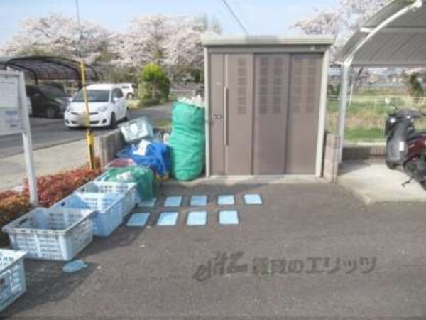 ゴミ置き場