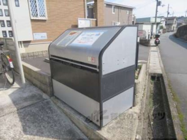 ゴミ置き場