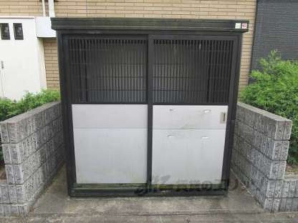 ゴミ置き場