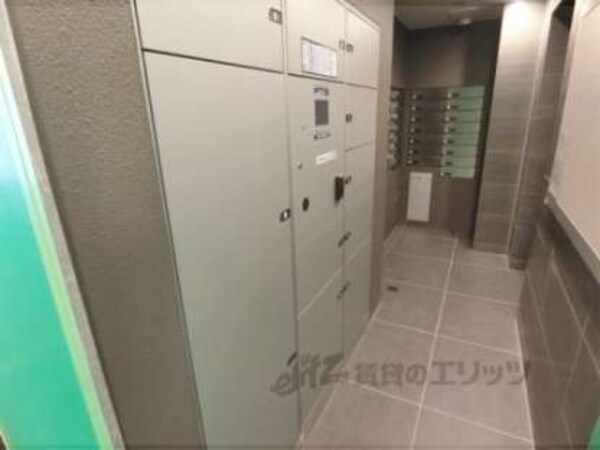 宅配ボックス