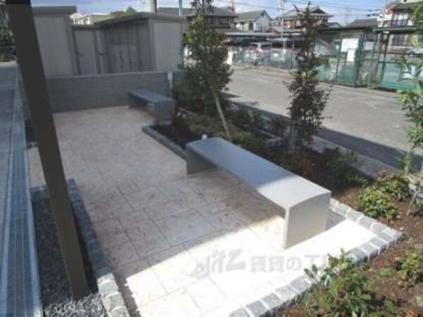 ベンチ