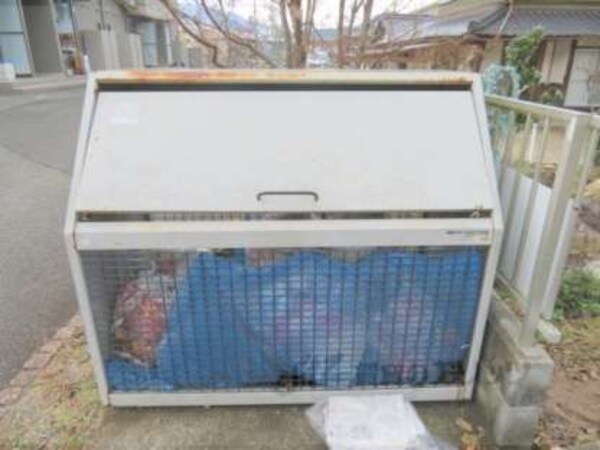 ゴミ置き場