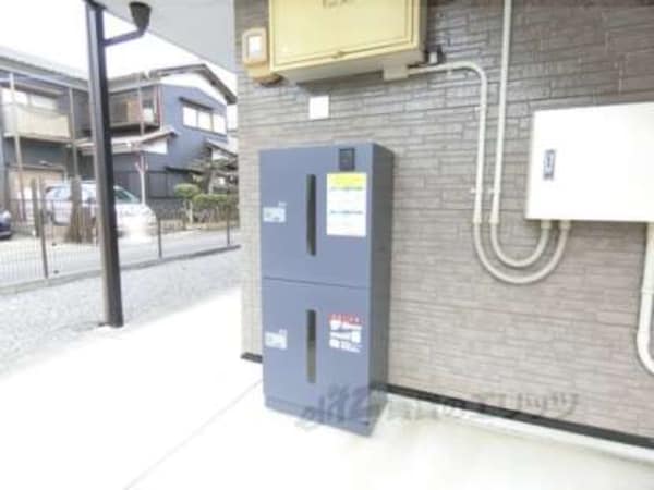 宅配ボックス