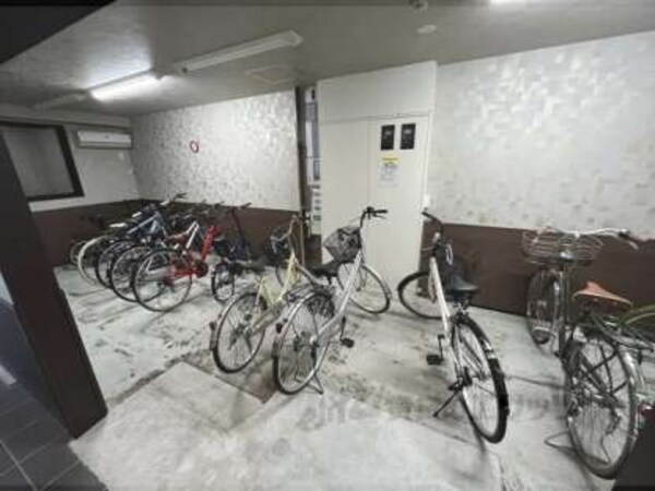 駐輪場