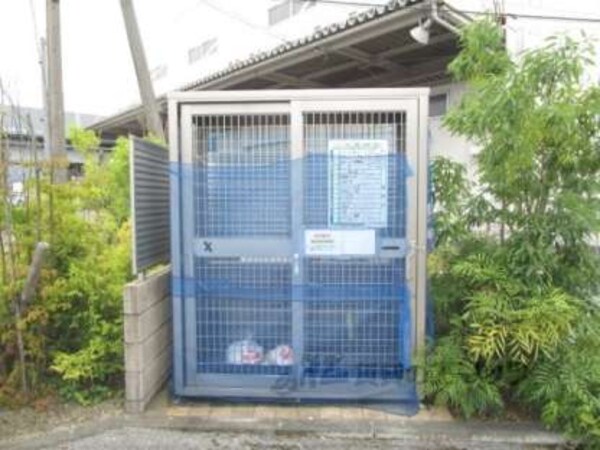 ゴミ置き場