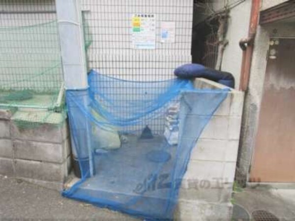 ゴミ置き場