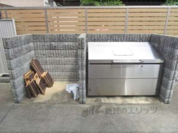ゴミ置き場