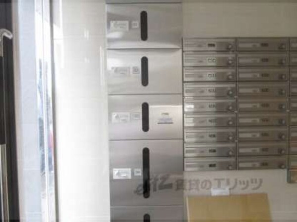 宅配ボックス