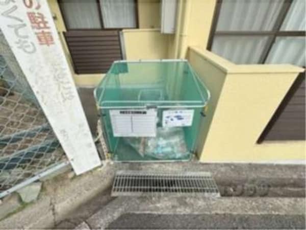 ゴミ置き場