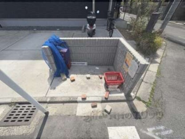 ゴミ置き場