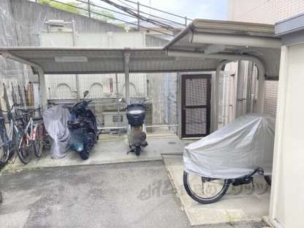 駐輪場