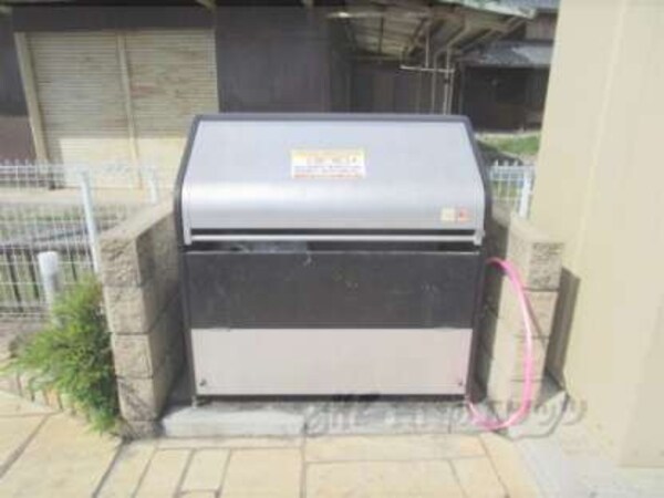 ゴミ置き場