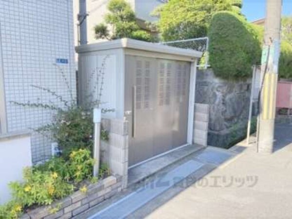 ゴミ置き場