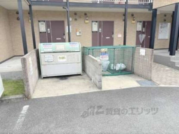 ゴミ置き場