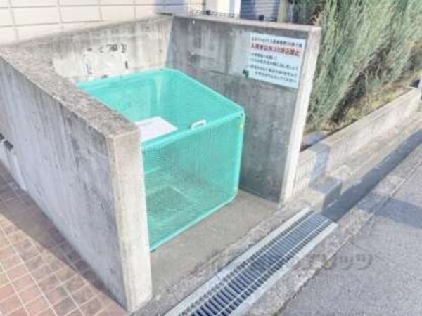 ゴミ置き場