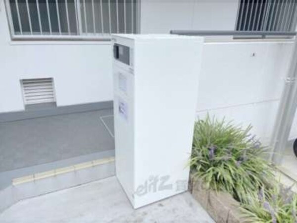 宅配ボックス