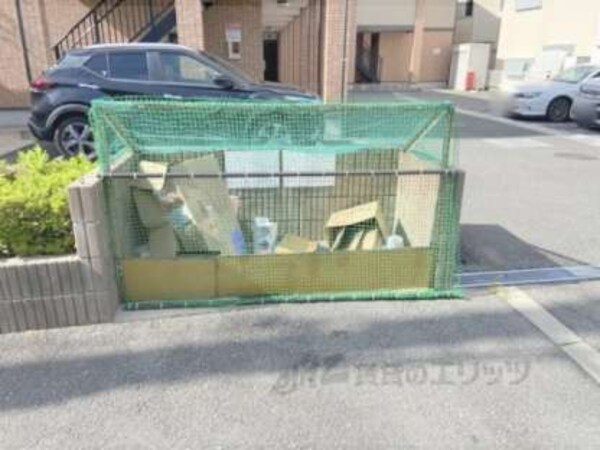 ゴミ置き場