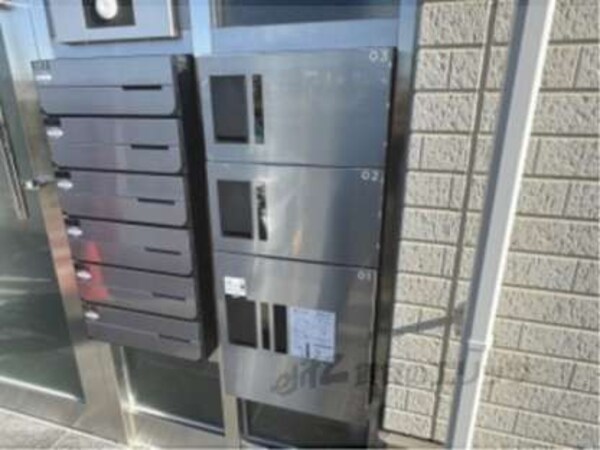 宅配ボックス