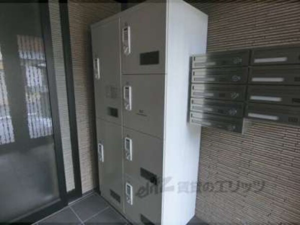 宅配ボックス