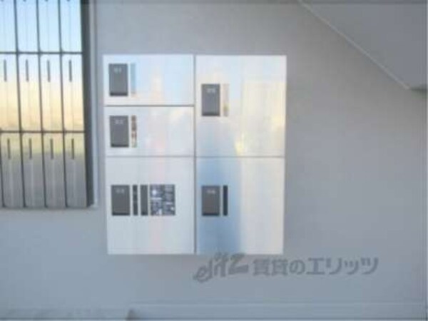 宅配ボックス