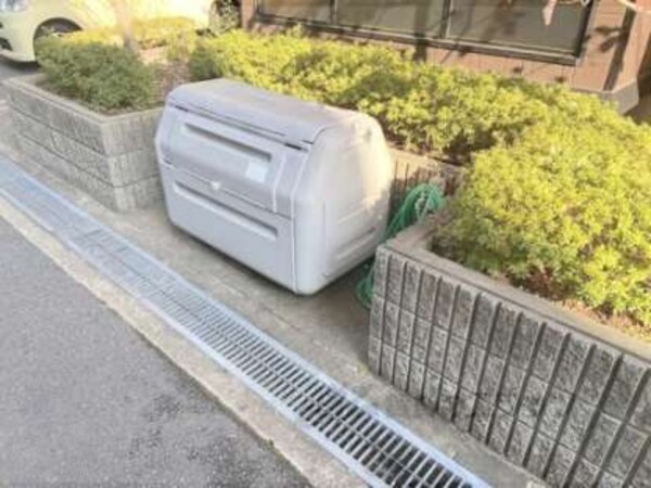 ゴミ置き場