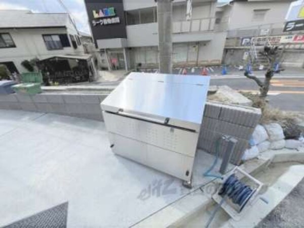 ゴミ置き場