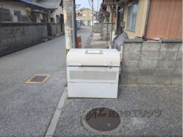 ゴミ置き場