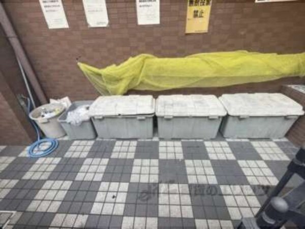 ゴミ置き場