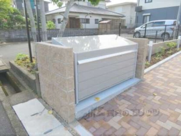 ゴミ置き場